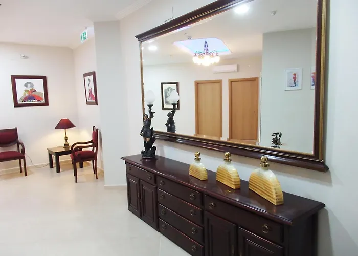 Hostal Montemayor